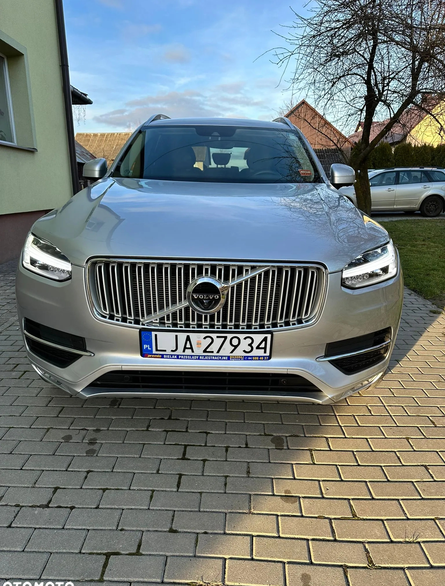 Volvo XC 90 cena 141500 przebieg: 80000, rok produkcji 2018 z Radlin małe 379